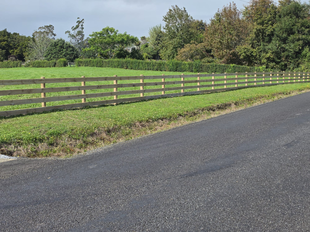 Post and Rail | 4 rails